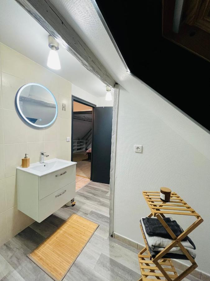 Appartement Ideal Au Coeur D Auxerre Exterior photo